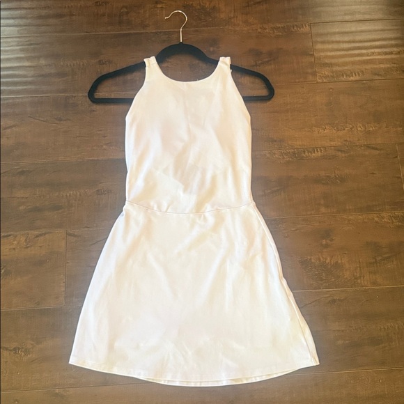 ALO Yoga Women's White Mini Dress - Picture 10 of 10